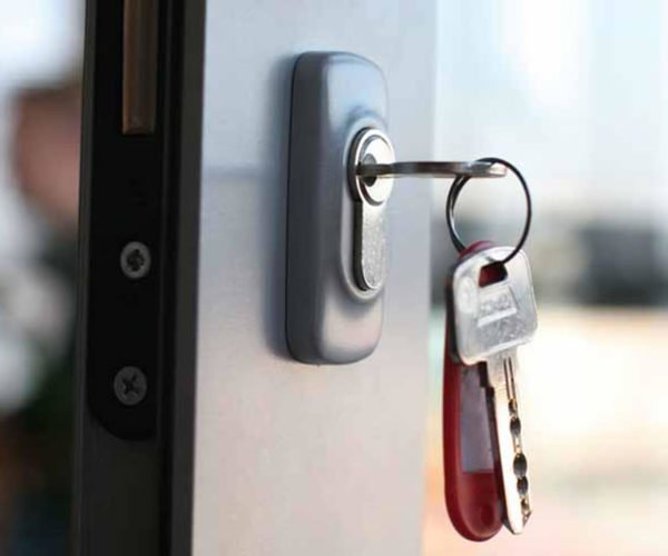 Why Safe Locksmiths can Give You Added Security