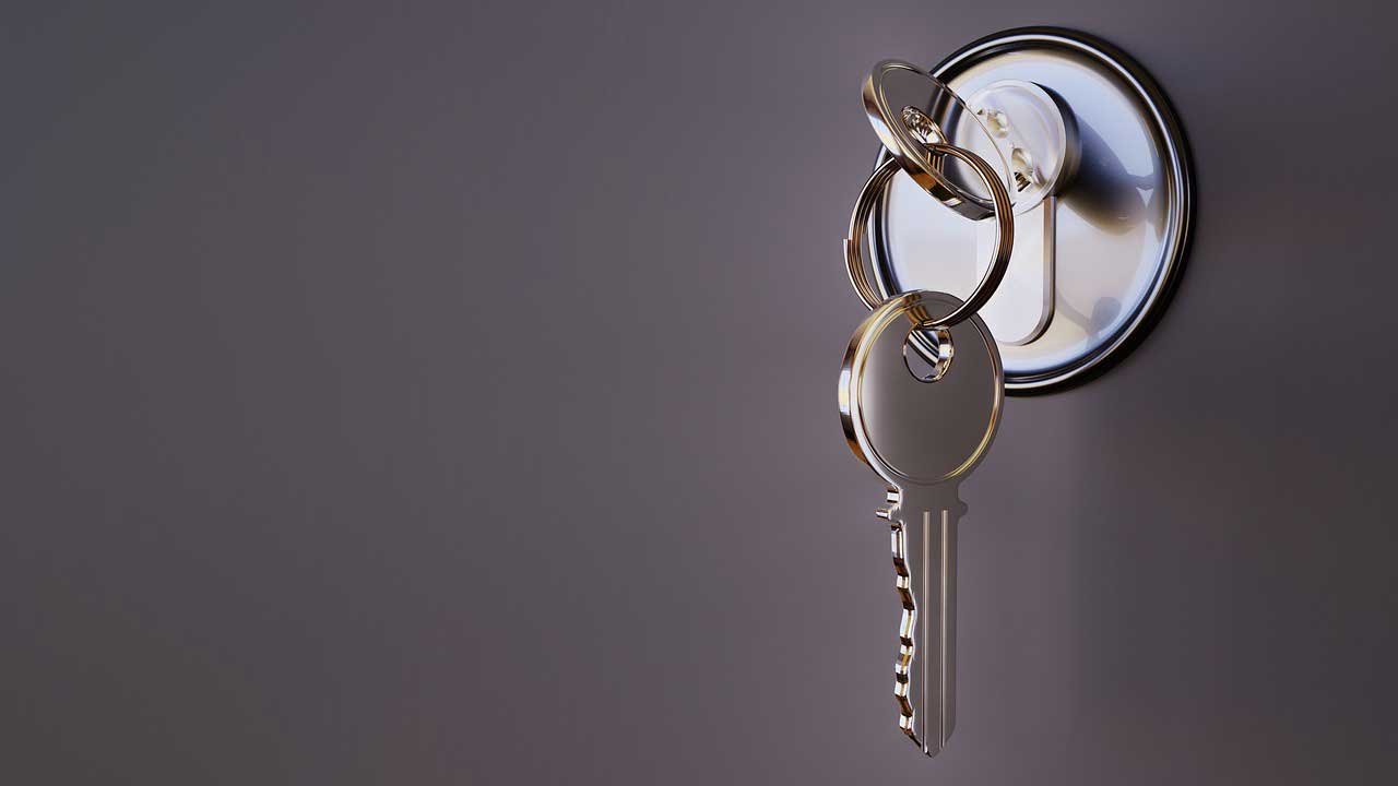 Pro Tips For Choosing The Right Locksmith For Emergency