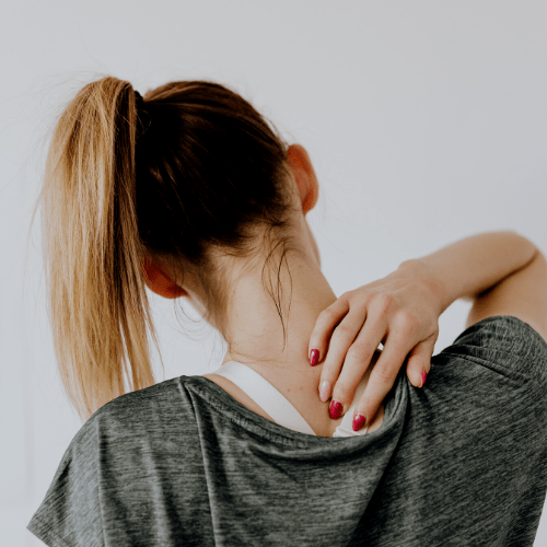 When to See a Chiropractor for Neck Pain? 5 Signs to Know!