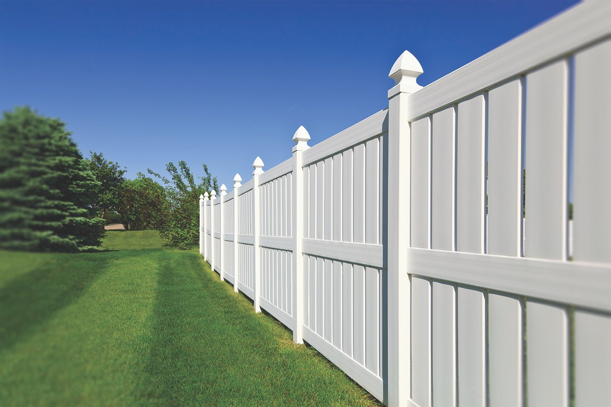 Why Choose Vinyl for a Privacy Fence?